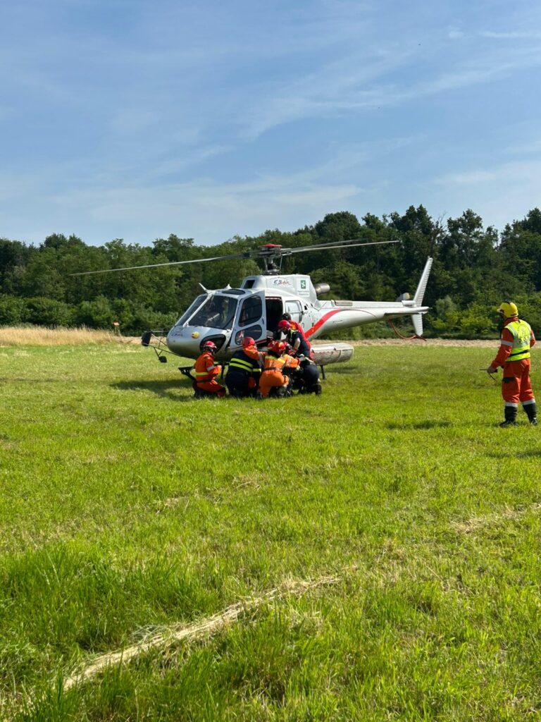 WhatsApp Image 2025-05-31 at 14.15.53 (2)